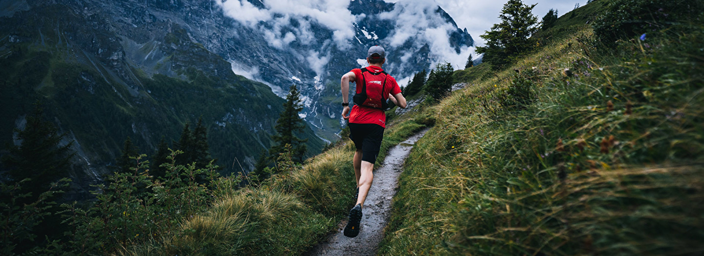 <div><b>Gift footshaped comfort.<br />Gift Altra.</b></div>